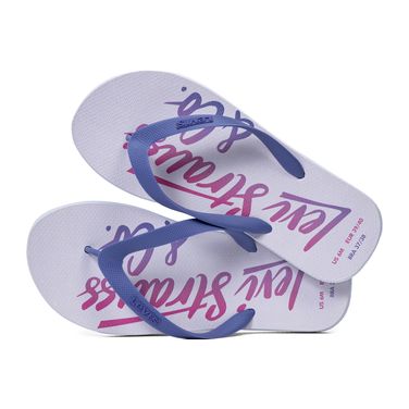 Chinelo Levis Wordmark Logo Flip Flop