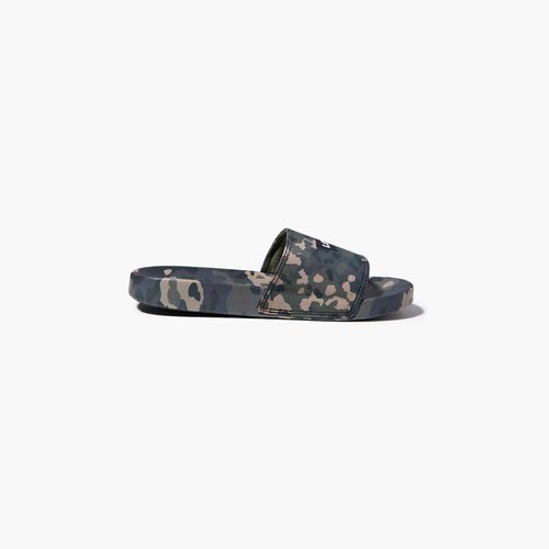Chinelo Levi’s June Stamp Camuflado