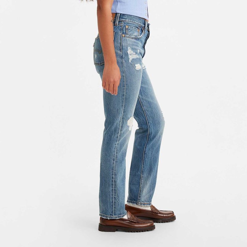 calca_jeans_levis_501_com_rasgos_125010424_000-02.jpg