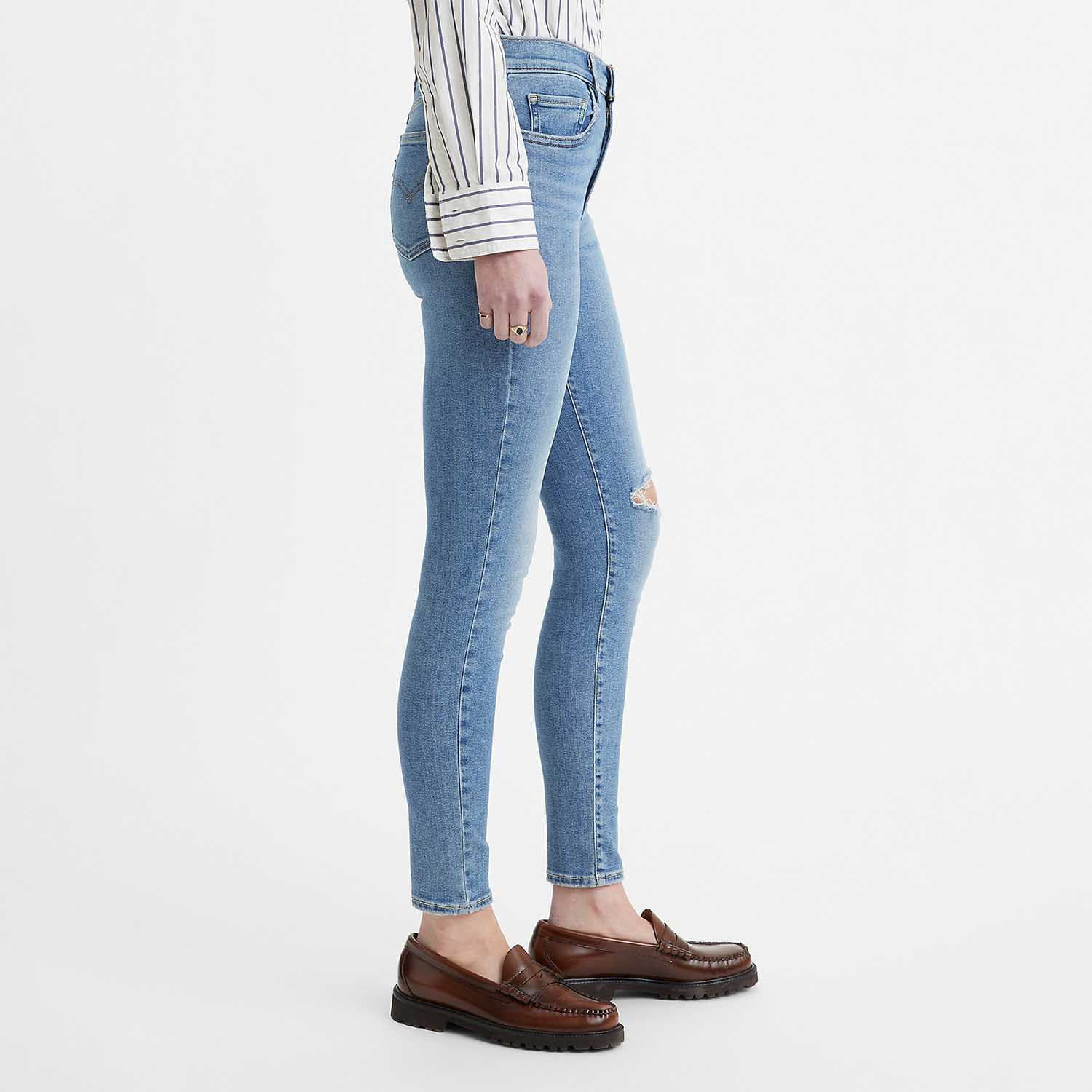 Levis 701 skinny on sale