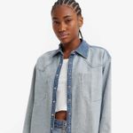 camisa_jeans_levis_inside_out_A63420001_000-04.jpg
