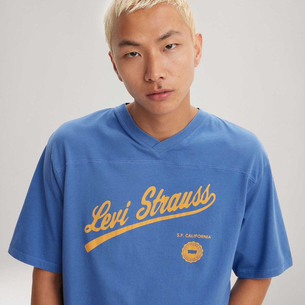 Camiseta Levi's® Graphic Vneck Azul Manga Curta | FastStore PDP