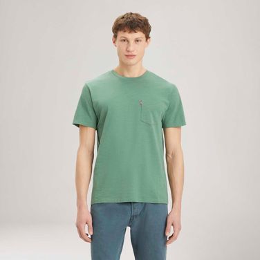 Camiseta Levi's® Classic Pocket Verde Manga Curta