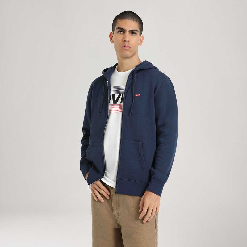 342590038_levis-3.jpg