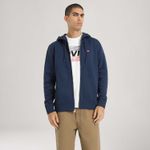 342590038_levis-1.jpg