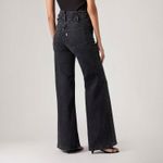 001UR0005_levis-3.jpg
