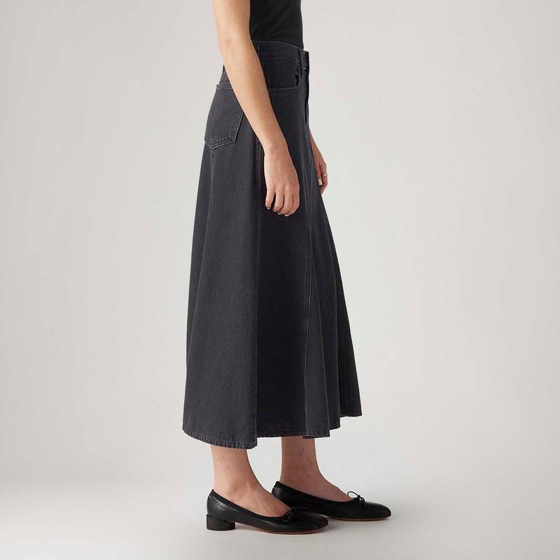 A87300000_levis-2.jpg