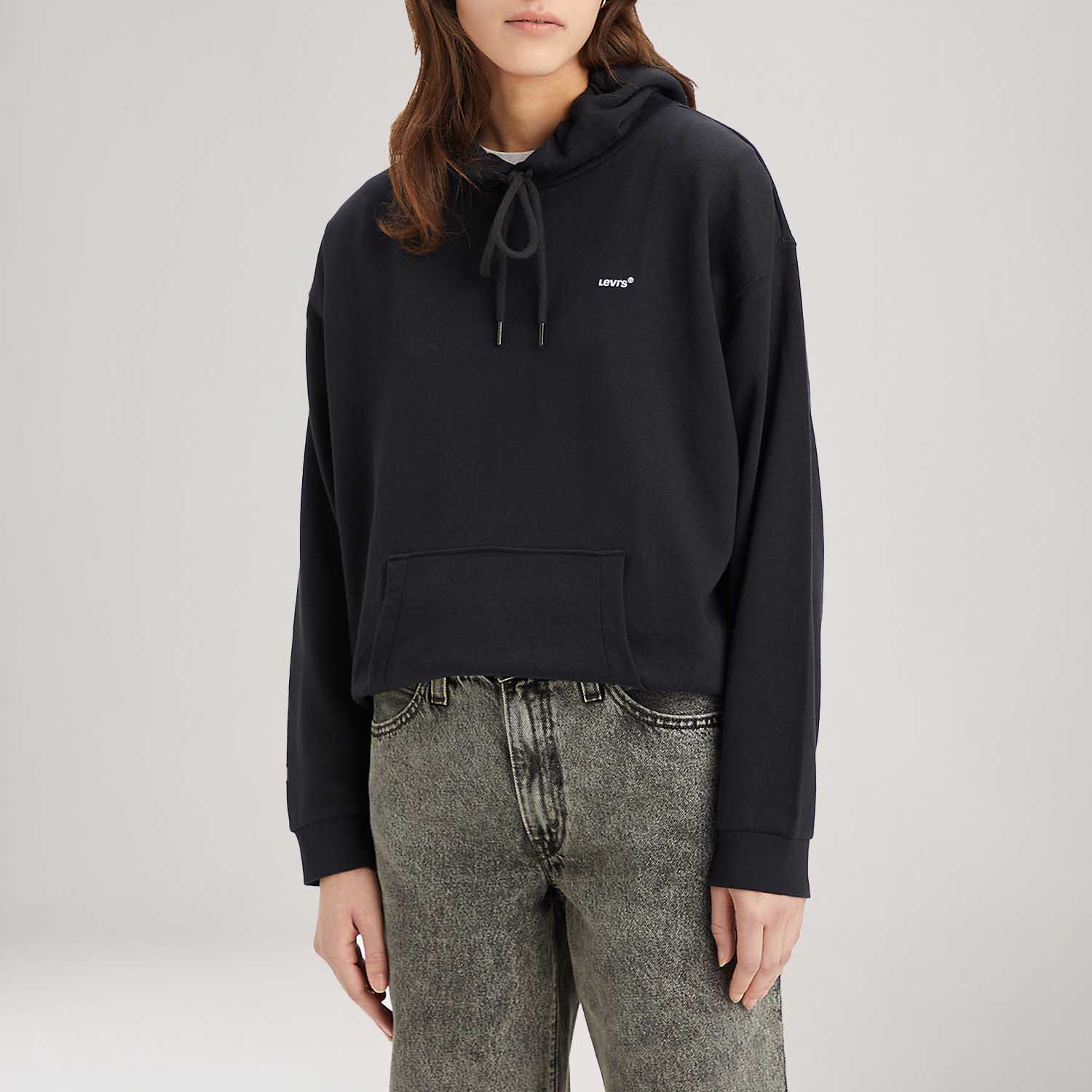 Moletom Levi's® Everyday Hoodie com Capuz Preto Manga Longa - Compre os jeans Levi’s® feitos para um ícone