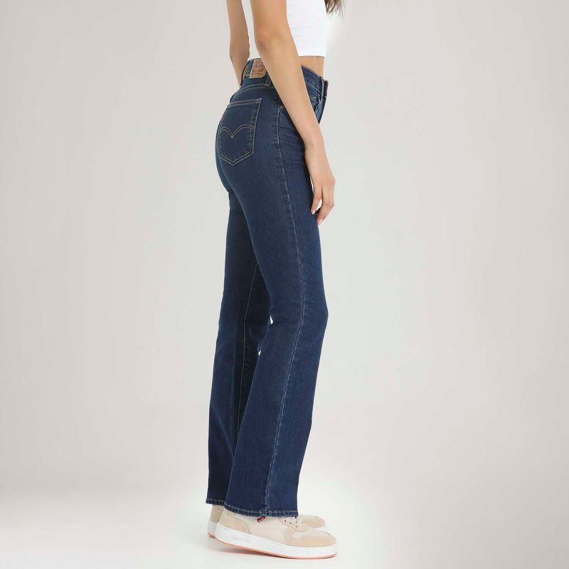 187590189_Levis--3.jpg