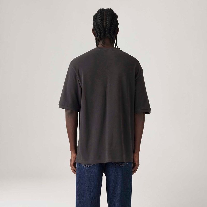 001MN0002_levis-3.jpg