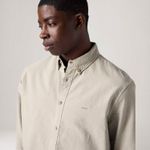 LB0050057_Levis-3.jpg
