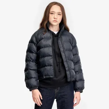 Jaqueta Puffer Levi's® Effie Preta com Saco para Guardar