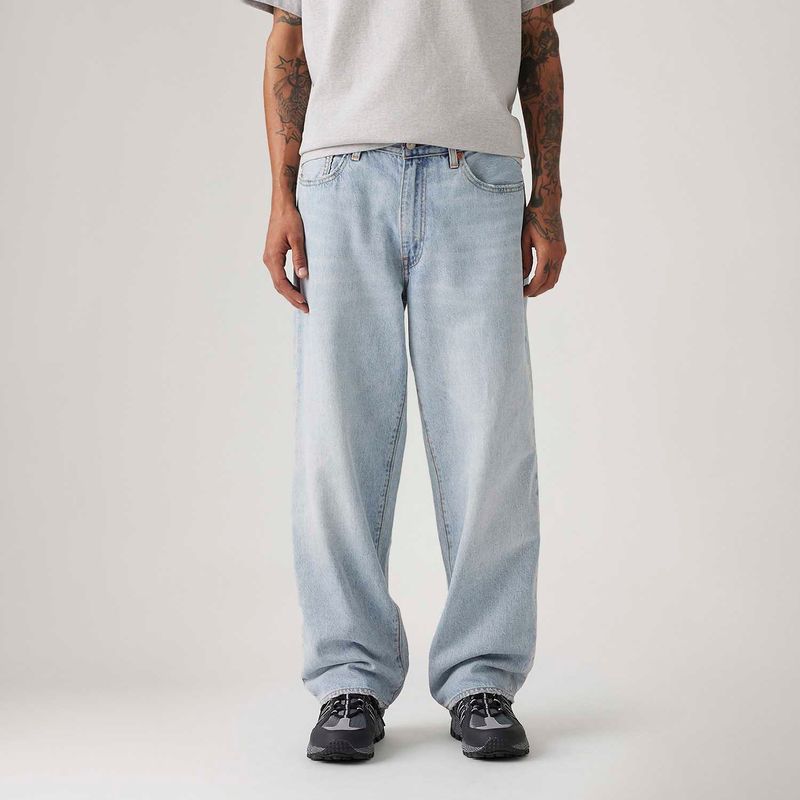 A47500022_levis-1.jpg