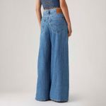 001T30002_levis-3.jpg
