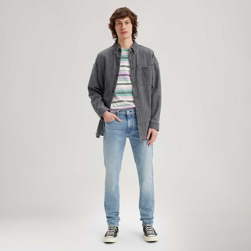 288331194_Levis--1.jpg