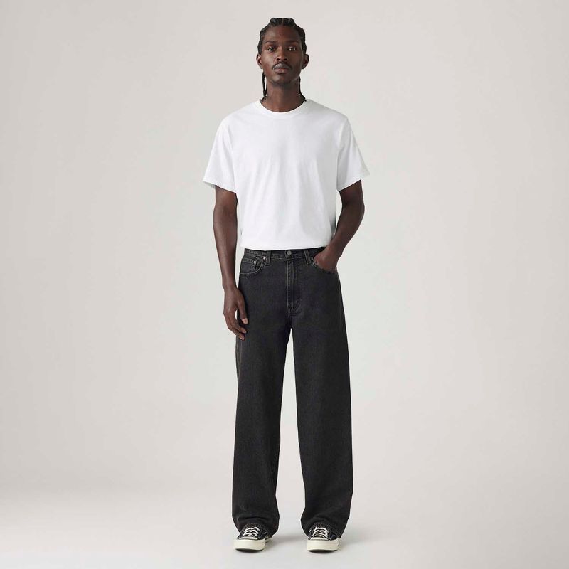 A47500020_levis-4.jpg