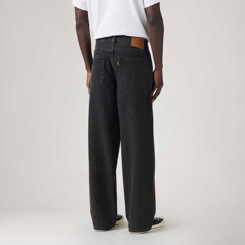 A47500020_levis-3.jpg
