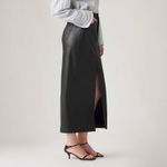 A93090000_levis-2.jpg