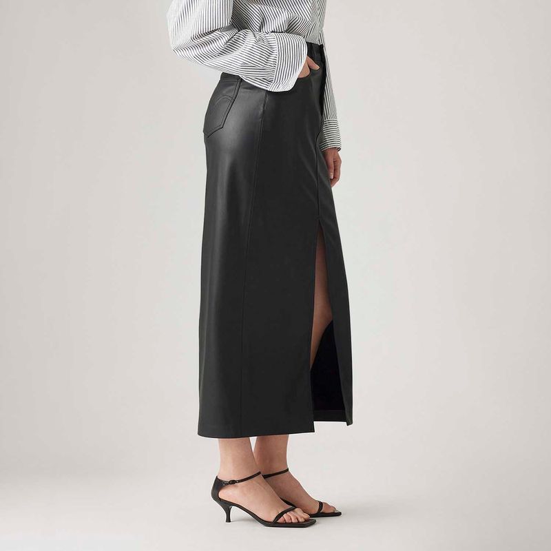 A93090000_levis-2.jpg