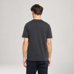 LB0010573_levis-2.jpg