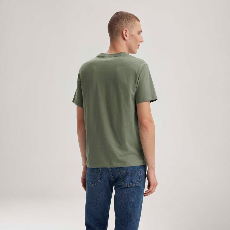 LB0010574_levis-2.jpg