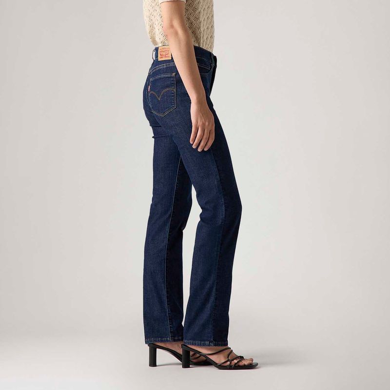 196310233_levis-2.jpg