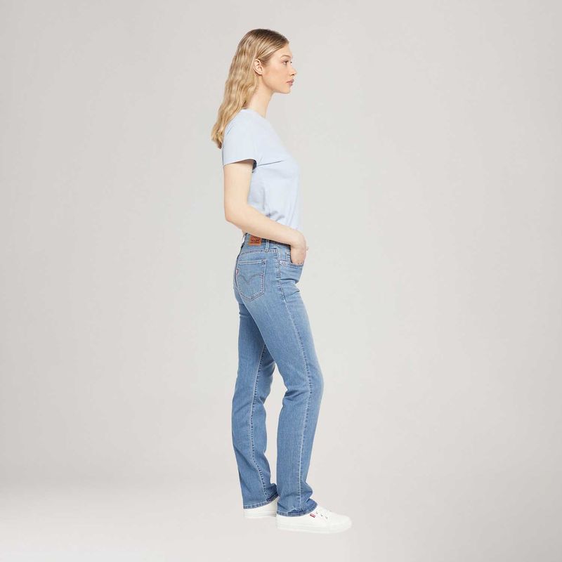 196310272_levis-2.jpg