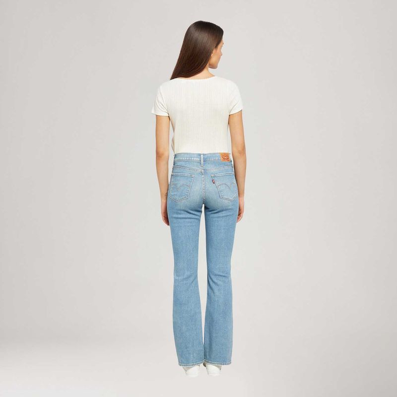 196320142_levis-3.jpg