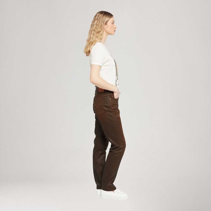 125010575_levis-2.jpg