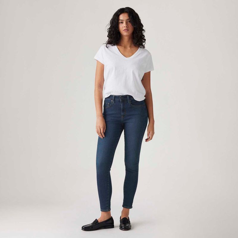 188820781_levis-4.jpg