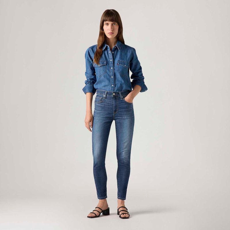188820790_levis-1.jpg