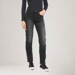 188830324_levis-1.jpg
