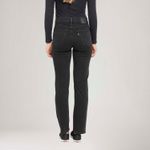 188830324_levis-3.jpg