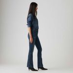 187590195_levis-2.jpg