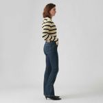 187590190_levis-3.jpg