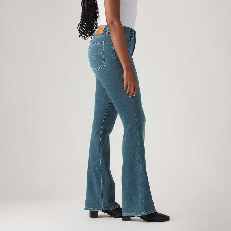 A34100077_levis-2.jpg