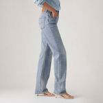 A84210004_levis-2.jpg