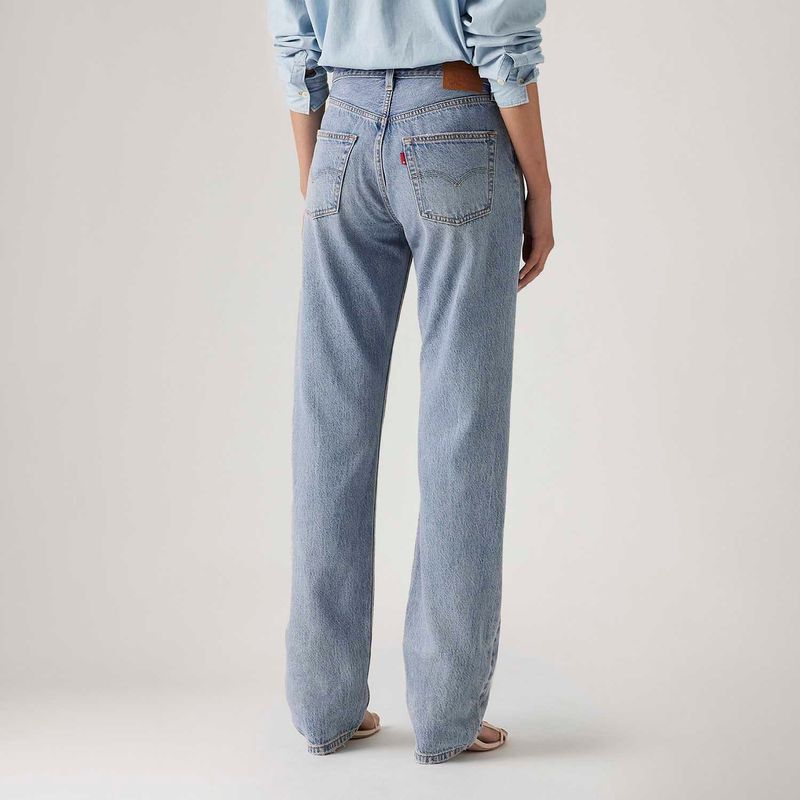 A84210004_levis-3.jpg
