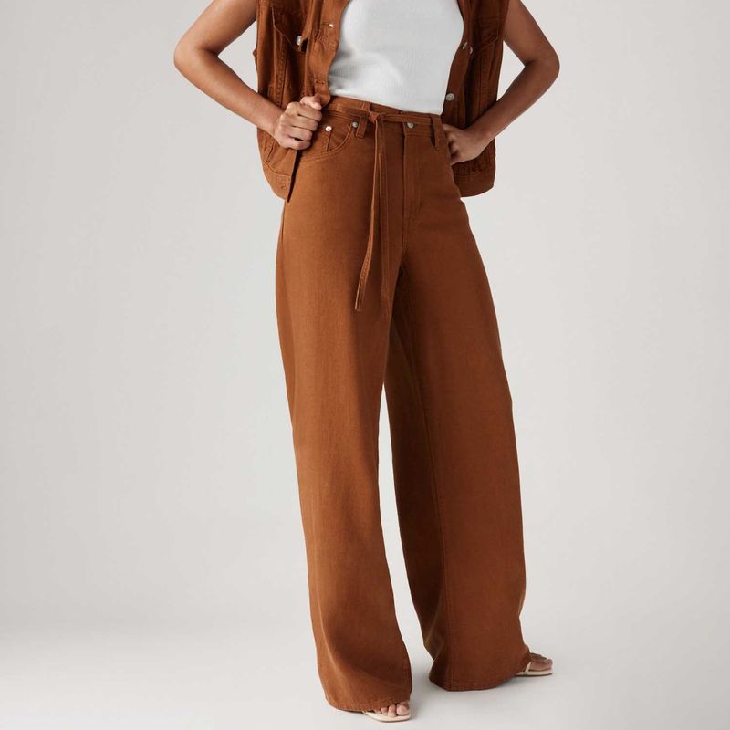 A87010016_levis-2.jpg