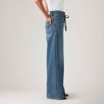 A87010009_levis-2.jpg