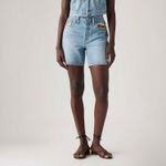 858330078_levis-1.jpg