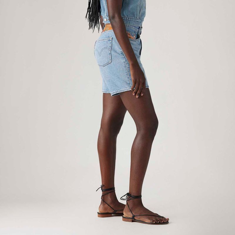 858330078_levis-2.jpg