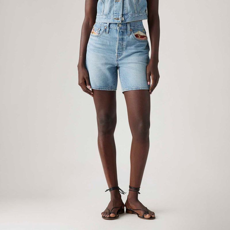 858330078_levis-1.jpg