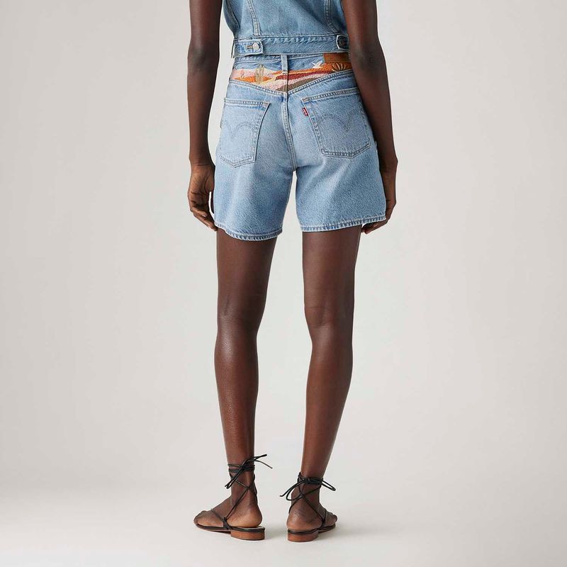858330078_levis-3.jpg