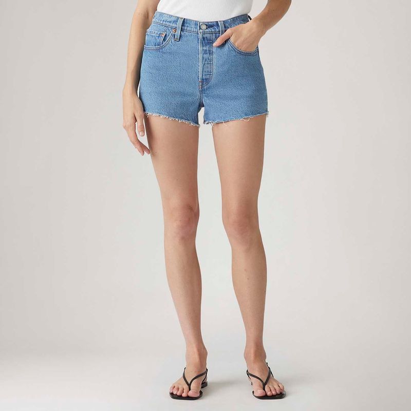 563270458_levis-1.jpg
