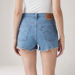563270458_levis-5.jpg