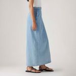 001VG0000_levis-2.jpg