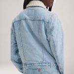 361360071_levis-4.jpg