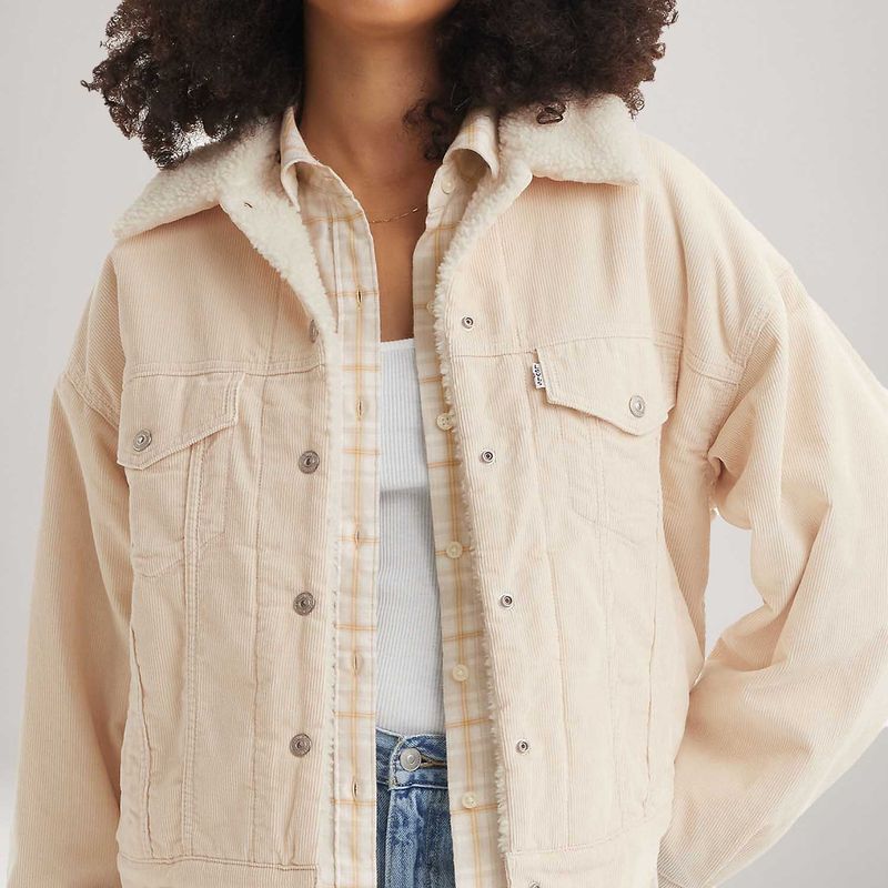A44350044_levis-2.jpg