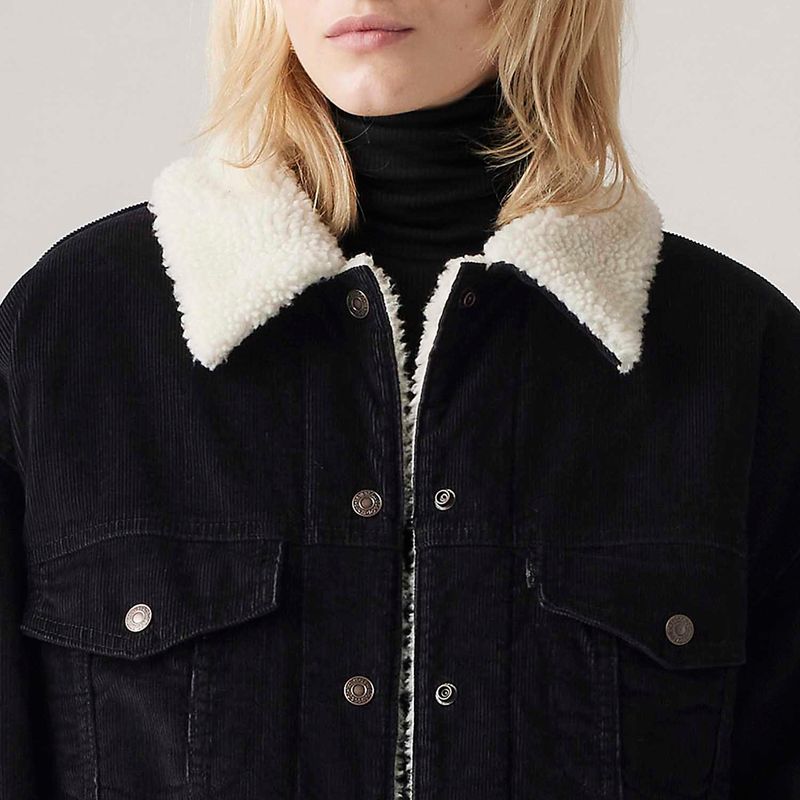 A44350050_levis-2.jpg